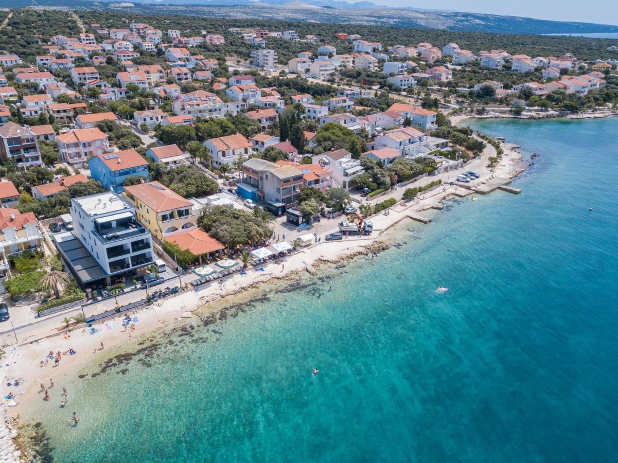 Apartmani Plazibat Mandre Exteriör bild